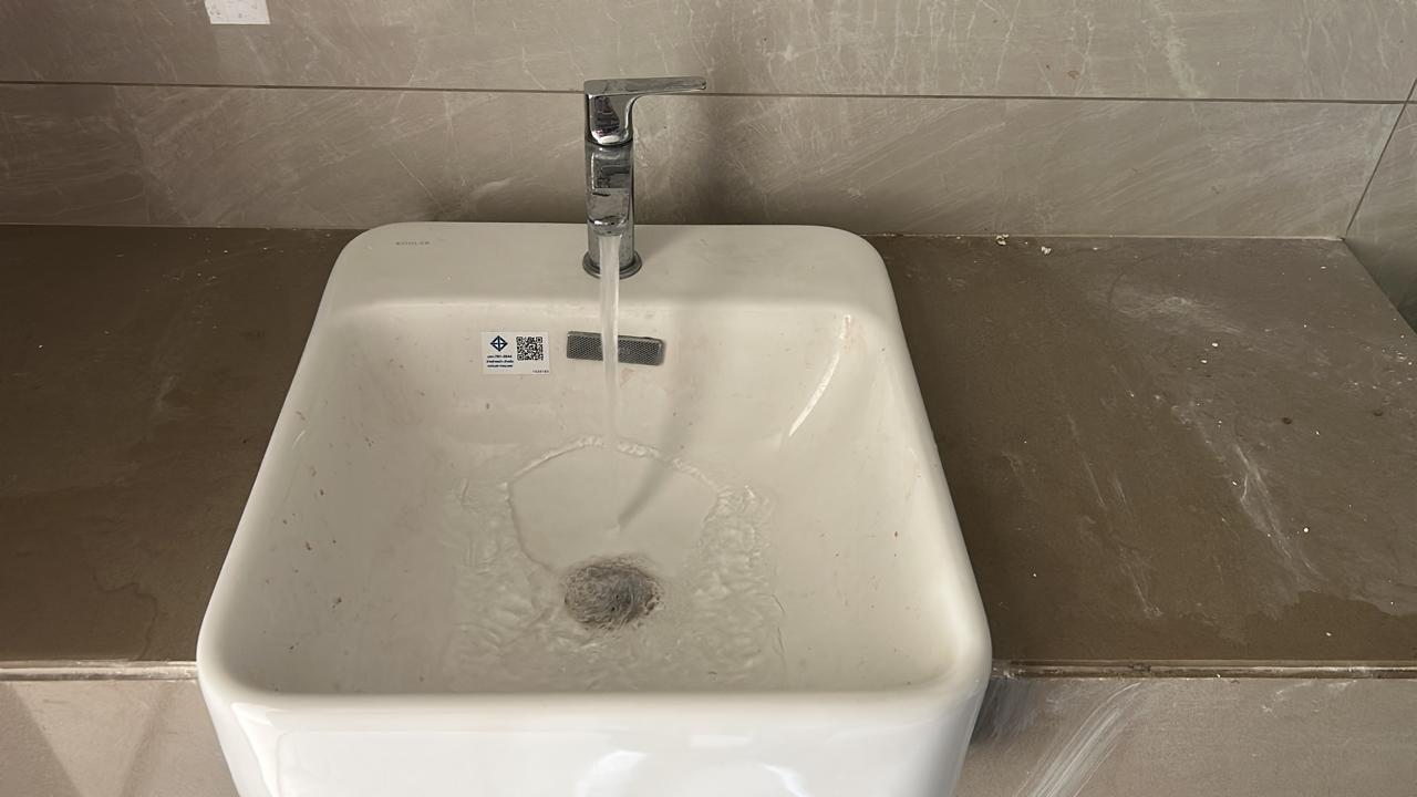 Sanitary Fixtures Photo 16
